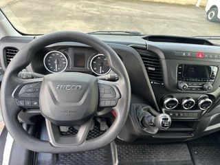 IVECO DAILY 35 S 16 V 3750 156 CHASIS CAJA CERRADA