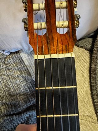 Guitarra Española Clásica afinable, buen sonido