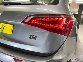 Audi Q5 quattro  2011