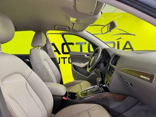 Audi Q5 quattro  2011
