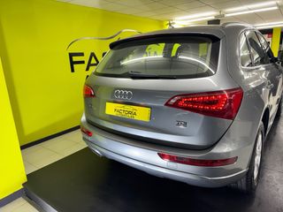 Audi Q5 quattro  2011