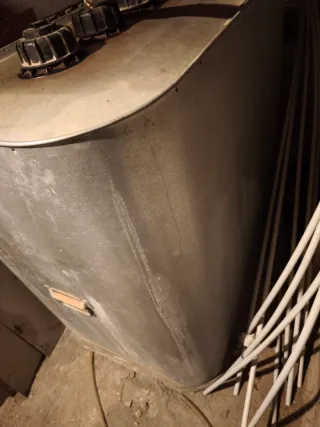 Depósito gasoil 700L SCHUTZ