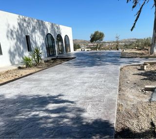 Pavimento impreso hormigón reformas exteriores