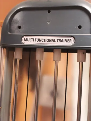 Máquina Multifuncional Gimnasi