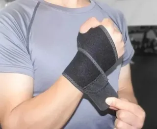 Muñequera Neopreno, ajustable y transpirable