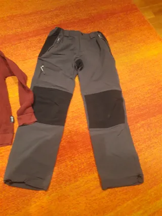 Conjunto Trangoworld y Sudadera Onddo