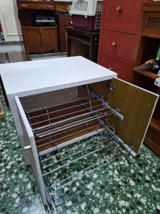 Mueble Zapatero con carriles acero inoxidable