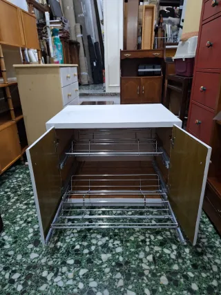 Mueble Zapatero con carriles acero inoxidable