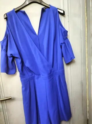 Abito spalle scoperte blu