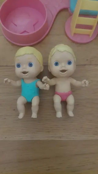 Set di gioco Amichichi con bambole e accessori