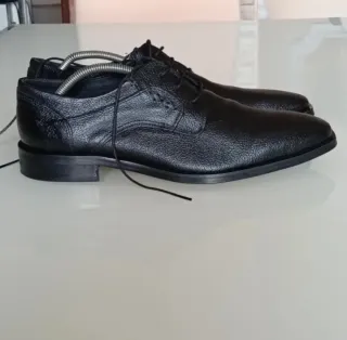 Scarpe eleganti da uomo in pelle nera