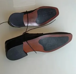 Scarpe eleganti da uomo in pelle nera