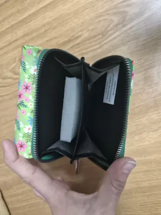 Monedero flores verde