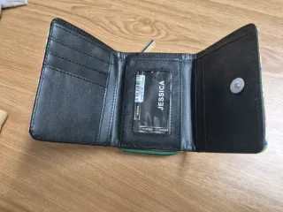 Monedero flores verde