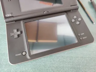 Nintendo DSi XL Nera / Marrone QUASI NUOVA