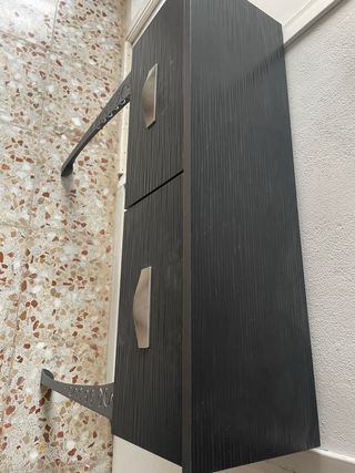 Aparador moderno negro y plata