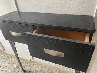 Aparador moderno negro y plata