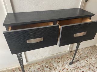 Aparador moderno negro y plata