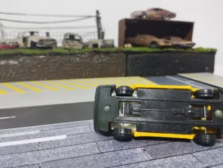 BMW Turbo 325i Amarillo