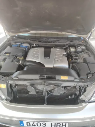 Lexus LS430 v8