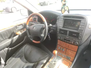 Lexus LS430 2004