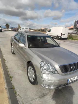 Lexus LS430 2004