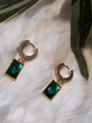 Pendientes oro con esmeralda rectangular
