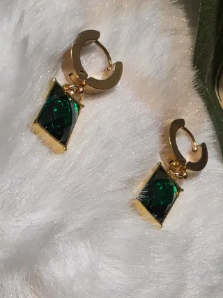 Pendientes oro con esmeralda rectangular