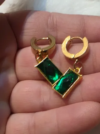Pendientes oro con esmeralda rectangular