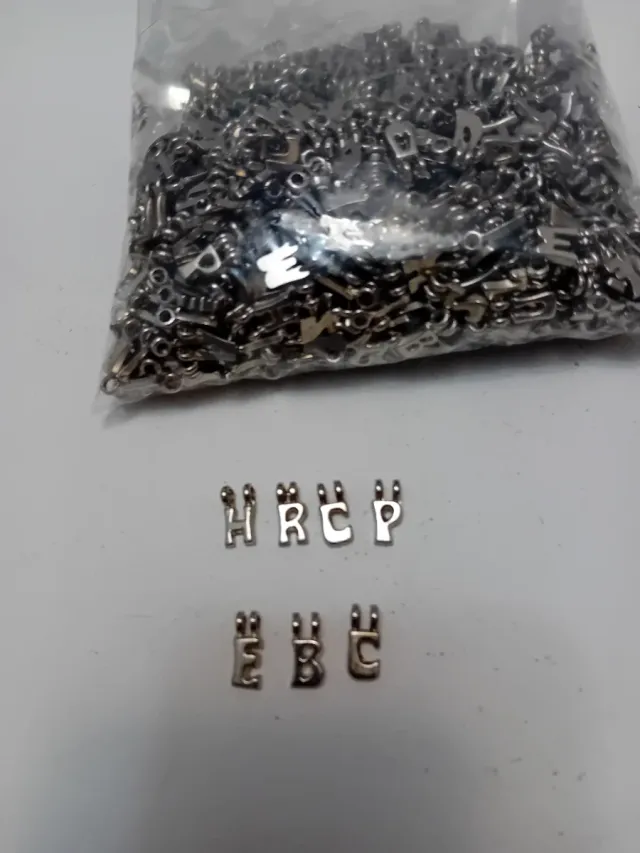 Colgantes Letras Plateadas