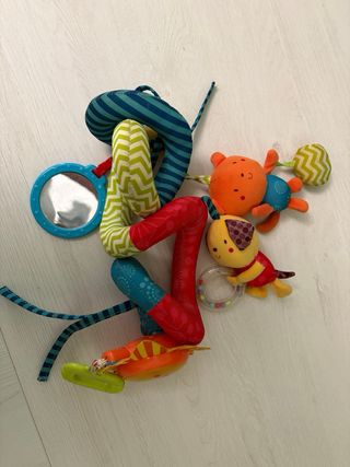 Juguete para cochecito con espejo y sonajero