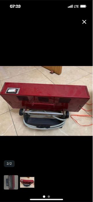 Estufa eléctrica roja y negra