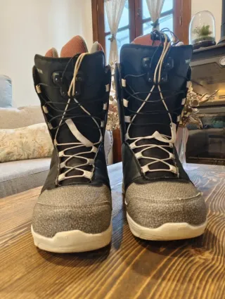 Stivali da snowboard da donna Nitro taglia 38