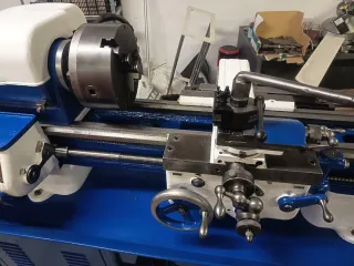Torno para metal