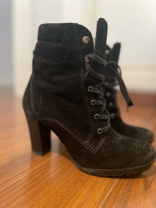 Botines Geox Negros Tacón