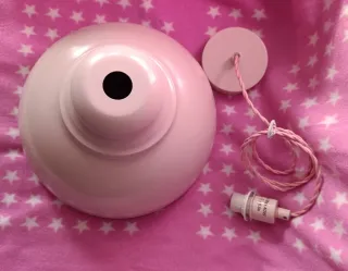 Nueva en caja. Lámpara Colgante Rosa Pastel Ø29cm