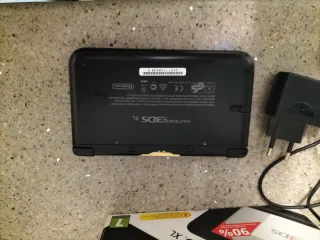 Nintendo 3DS XL Nera + Caricatore