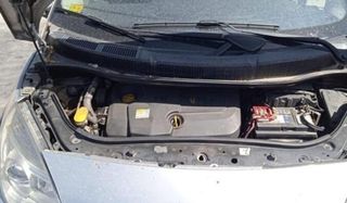 Piloto central freno renault scenic 1.5 dci 71670