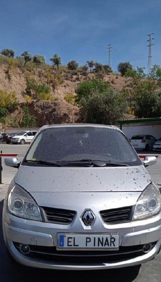 Piloto central freno renault scenic 1.5 dci 71670