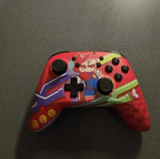 Controller HORI Switch Mario