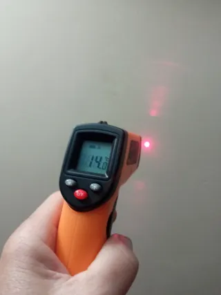 Termómetro Láser Digital