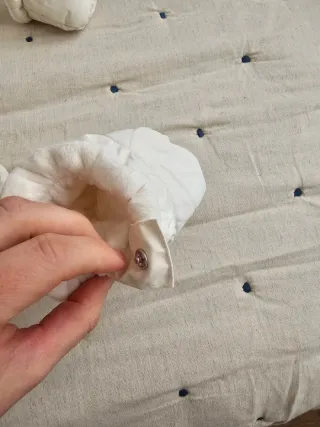 Buzo de bebé acolchado nuevo