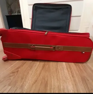 Maleta Tommy Hilfiger Roja Original