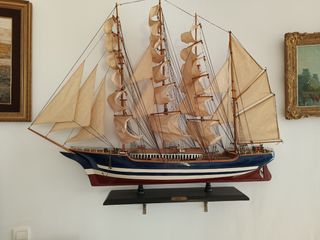 Maqueta de barco de vela