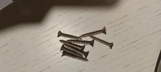 Supporti per scaffali metallici argentati