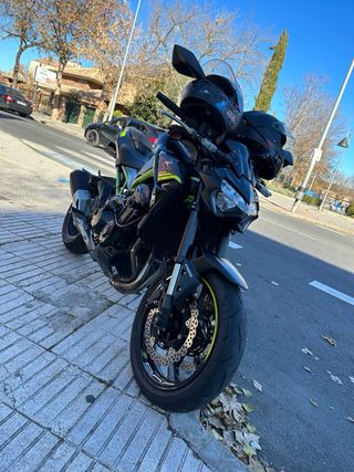 Kawasaki Z900 125cv 2021 Naked 30.000km