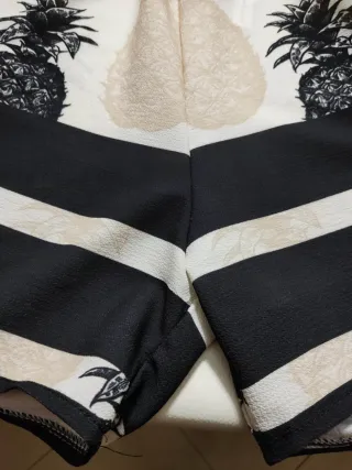 Tuta corta fantasia ananas