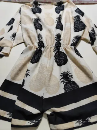 Tuta corta fantasia ananas