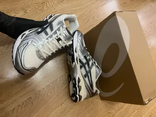 Scarpe Sportive Asics Gel Argento/Bianco