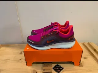 Zapatillas Nike Winflo 11 SE Gore-Tex 42.5 EU / 9